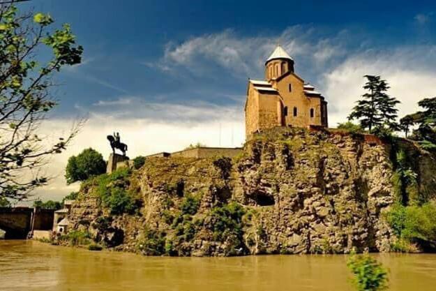 Home At Old تبليسي المظهر الخارجي الصورة